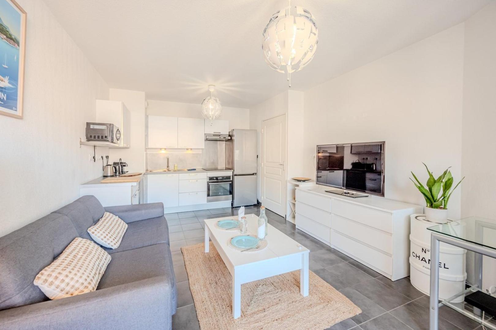 Le Neroli T2 Dernier Etage Avec Terrasse Et Garage Appartement Toulon Buitenkant foto